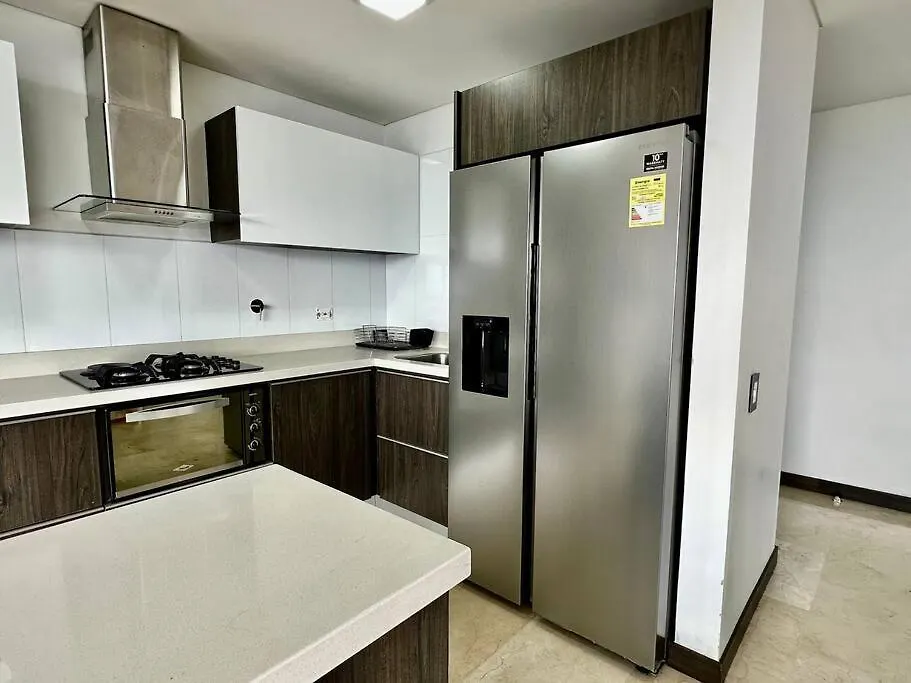 מדיין 702 Beautiful And Spacious Apartment In El Poblado 0*,