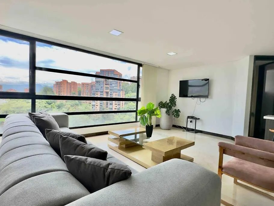 מדיין 702 Beautiful And Spacious Apartment In El Poblado 0*,