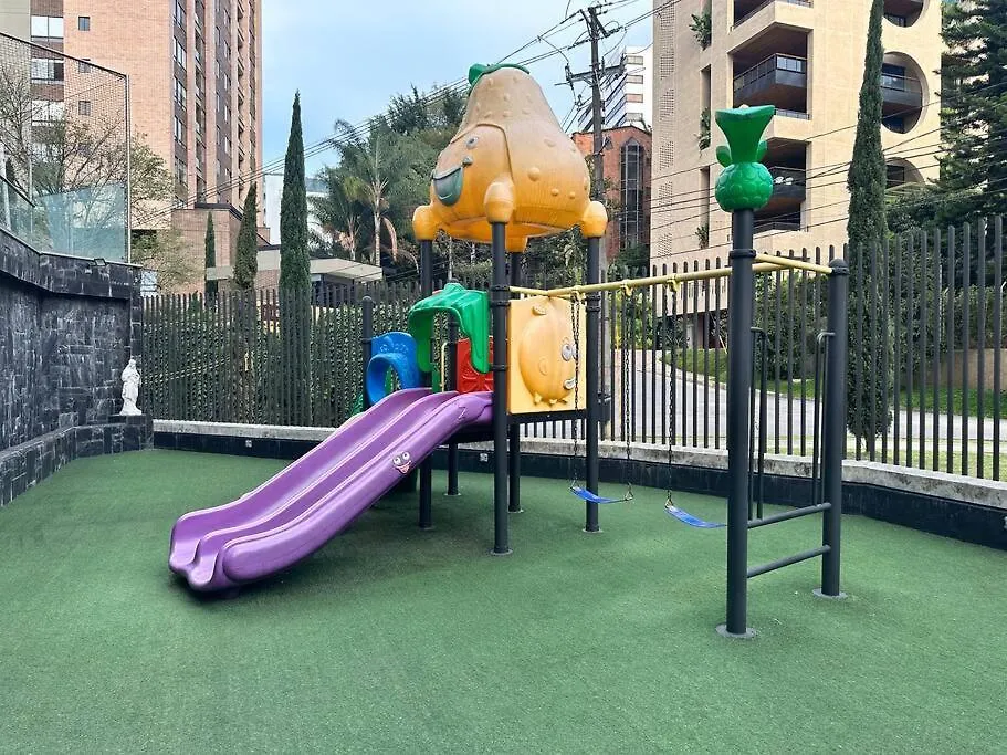 מדיין 702 Beautiful And Spacious Apartment In El Poblado קולומביה